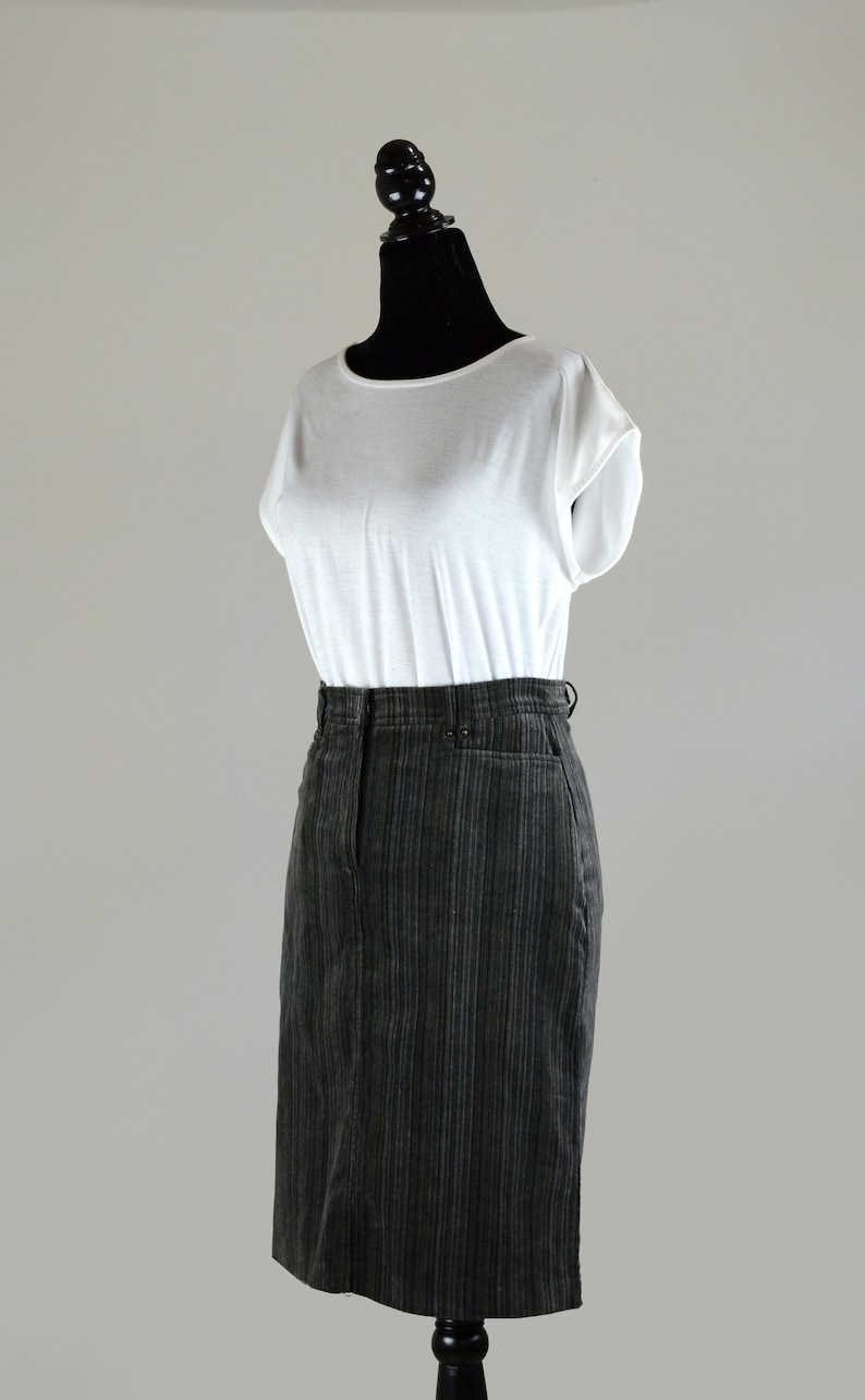 Y2K Vintage Gray Striped Velvet Skirt Size XS to Small