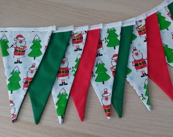 10ft HANDMADE Fabric Christmas Bunting - Jolly Santa Father Christmas Trees Mistletoe Snow Flakes - Green Festive Red White - 12 Flags