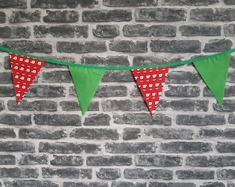 SALE 8ft HANDMADE Fabric Christmas Bunting - Single Ply - Pinked Edges - Green Red White Santa Claus Father Christmas - Green Bias Tape Gold
