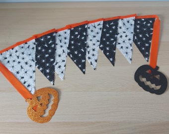 SALE 6ft HANDMADE Fabric Halloween Bunting - Single Ply - Scary Spooky Creepy Spiders - Party Garden Home Decoration Black White Orange