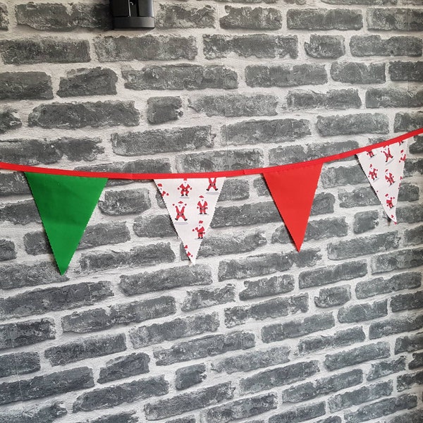 10ft HANDMADE Fabric Christmas Bunting - Single Ply - Pinked Edges - Green Red White Jumping Santa Father Christmas - Red Bias Tape