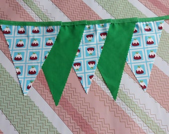 8ft HANDMADE Fabric Christmas Bunting - Single Ply - Pinked Edges - Festive Christmas Puddings Blue Green Red   - GREEN Bias Tape