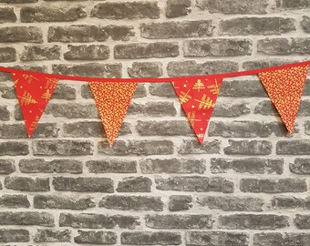 SALE 10ft HANDMADE Fabric Christmas Bunting - Single Ply - Pinked Edges - Red Gold - Red Bias Tape - Christmas Tree Holly Festive Decoration