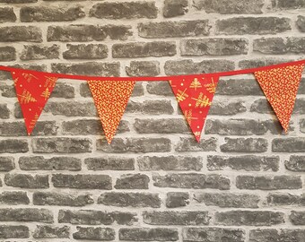 6ft HANDMADE Fabric Christmas Bunting - Single Ply - Pinked Edges - Red Gold - Red Bias Tape - Christmas Tree Holly Festive Decoration