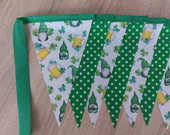 10ft HANDMADE Fabric St Patrick's Day Bunting Shamrock Irish Gonks Pints Good Luck - Single Ply - Green White Gold Colours - Green Bias Tape