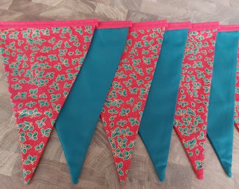 6ft HANDMADE Ready Made Fabric Christmas Bunting - Ditsy Holly Leaves Red And Green  - Bottle Green & Festive Red - 8 Flags