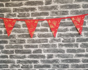 SALE 6ft HANDMADE Fabric Christmas Bunting - Single Ply - Pinked Edges - Red Gold - Red Bias Tape - Christmas Tree Festive Decoration