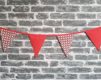 8ft HANDMADE Fabric Christmas Bunting - Single Ply - Pinked Edges - Green Red White Christmas Pudding Holly - Red Bias Tape - Festive Decor