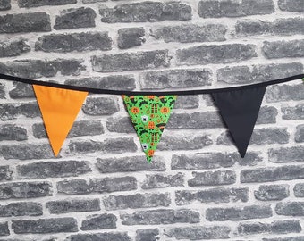 SALE 6ft HANDMADE Fabric Halloween Bunting - Single Ply - Pinked Edges - Spooky Scary Creepy Witch Bat Ghost Candy - Party Garden Home