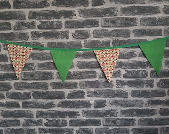 8ft HANDMADE Fabric Christmas Bunting - Single Ply - Pinked Edges - Green Red White - Green Bias Tape - Christmas Pudding Festive Decoration