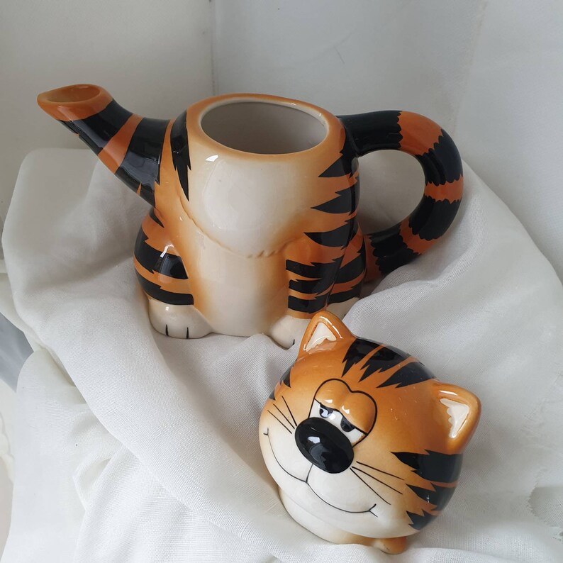 Vintage Ginger Cat Teapot Tabby Cat Novelty Teapot Hand Painted Cat Teapot Woolworths Original Teapot
