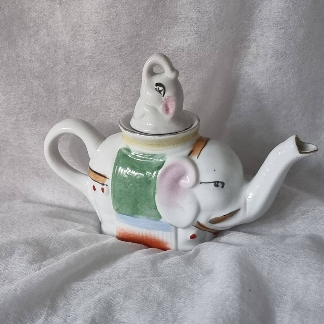 Vintage Elephant Teapot Red Chinese Signed Mini Elephant Etsy