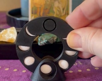 Rueda de fases lunares: realiza un seguimiento de los ciclos lunares para rituales, tarot e intenciones.