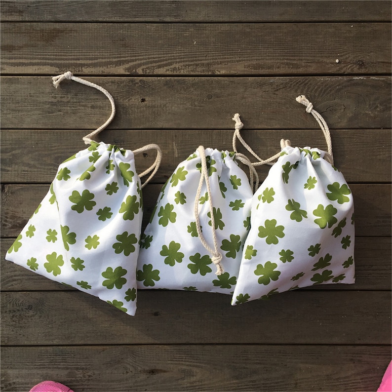 3pcs Polyester Drawstring Pouch St Patrick Day Party Gift Bag Print Green Clover YILE P15