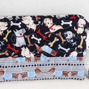 Dogs and Bones Zippered Bag Organizer Quilted 9.5 x 6&quot; Makeup Bag Holder Ready to ship