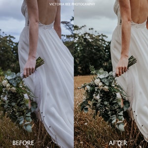 Puede incluir: Una novia con un vestido de novia blanco sostiene un ramo de flores blancas y vegetaci&oacute;n. El ramo est&aacute; compuesto por rosas blancas, eucalipto y otras plantas verdes. La novia camina por un campo de hierba alta.