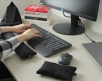 Wrist rest made of wool fabric,Keyboard & Mouse Wrist Rest,Pillow for phone, tablet and e-book,Desk Accessories,Home Office, Ready as a gift