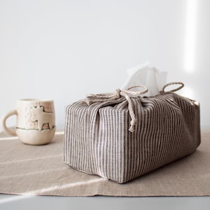 Linen tissue box cover. Minimalistic decor. Zero Waste Gift.Tissue Cover Box.  Decor end  Gift.House warming decorations.Napkins holder.Case