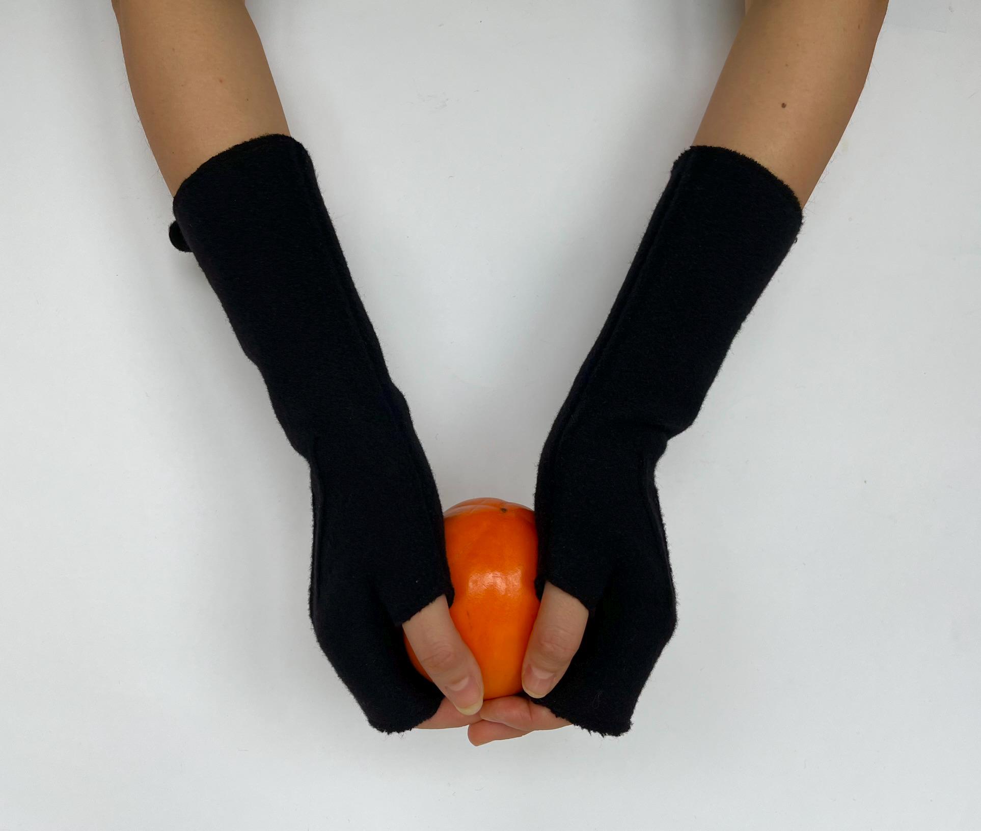 Black Wool Fingerless Gloves: Unisex Winter Mitts