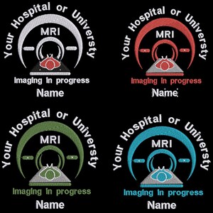 K&ouml;nnte beinhalten: Vier gestickte Aufn&auml;her mit MRT-Maschinen-Designs. Jeder Aufn&auml;her zeigt den Text "Your Hospital or University", "MRI", "Imaging in progress" und "Name". Die Designs sind in Wei&szlig;, Rot, Gr&uuml;n und Blau.
