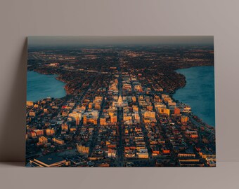 Madison, Wisconsin Isthmus During Sunset (Horizontal) - Samuel Li Photography - Madison, WI Poster