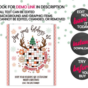 K&ouml;nnte beinhalten: Eine druckbare Weihnachtskarte mit einer Discokugel, einem Weihnachtsbaum und Rentiergeweihen. Der Text lautet "Ich hoffe, deine Feiertage sind groovy und hell!" und "Ich hoffe, deine Feiertage sind besonders sch&ouml;n! Frohe Weihnachten. Liebe, die Familie Lopez!"