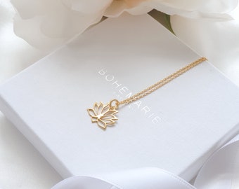 Gold Lotus Flower Necklace, Lotus Flower Jewellery, Necklaces for Women, Bridesmaid Gift, Gift for Her, Birthday Gift, Dainty, 18k Gold