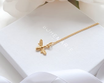 Gold Bee Necklace, Bee Jewellery, Necklaces for Women, Dainty Necklace, Bridesmaid Gift, Gift for Her, Birthday Gift, 18k Gold