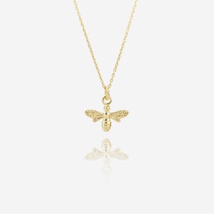 Gold Bee Necklace, Necklaces For Women, Gifts For Women, Minimalist Necklace, Dainty Gold Necklace, Bee Jewellery, Womens Necklace