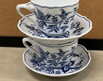 BLUE ONION, By Blue DANUBE, Set Of 2 Teacups And Saucers