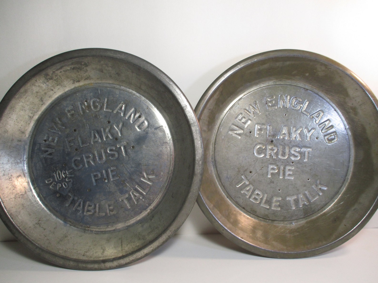 Two Vintage Pie Tins Etsy