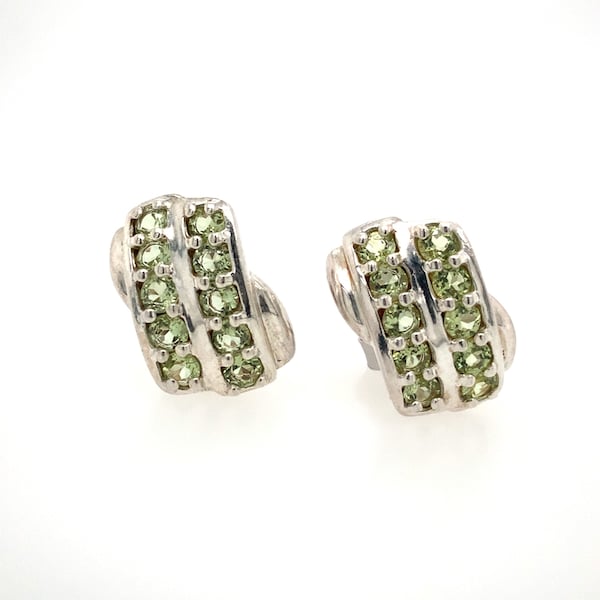 Vintage Silver Thai Green Stone Drop Earrings / Solid 925 Sterling / VTG Green Stones Thailand Dangle Earrings  / Push back Earrings