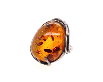 Vintage Large Oval Amber Sterling Silver Statement Ring / Solid Sterling 925 / VTG Amber Stone Ring / Size 8.75 US