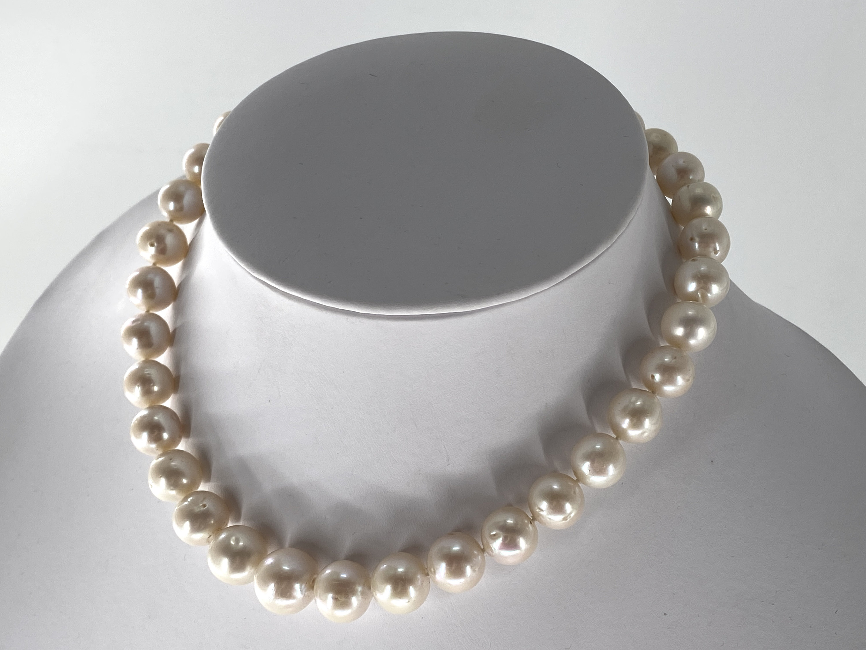 Vintage Large 13mm Pearl Beaded 14K 