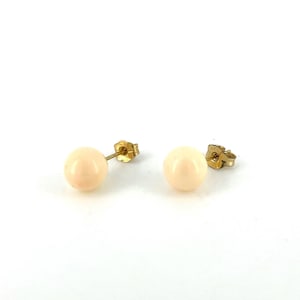 Vintage 14K Gold Coral Stud Earrings / Genuine Yellow Gold / Authentic Coral / 7.5mm Coral Bead