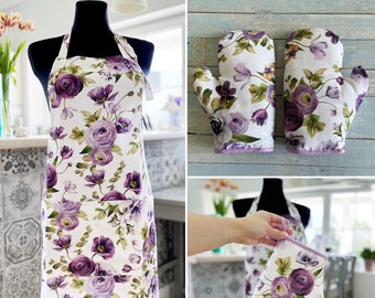 Purple flowers kitchen apron for woman. Lilac floral pattern apron and oven mitts. Cooking apron - gift for mother. Christmas gift