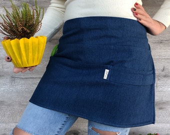 Blaue Denim-Gartenschürze, Gartenschürze mit mehreren Taschen, Floristenschürze, personalisierte Schürze, Werkzeugschürze für den Garten, Geschenk für Gärtner