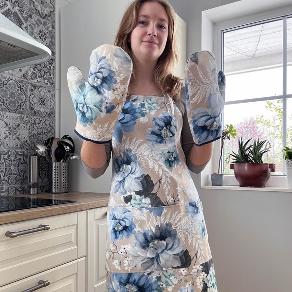 Blue peonies kitchen apron for woman. Blue flowers apron and oven mitts set. Cooking apron - gift for mom, gift for her. Christmas gift