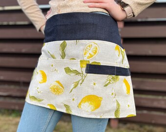 Garden apron with lemon patterns, apron for gardener with pockets, gardening apron for women, florist apron, gardeners apron, gift for mom