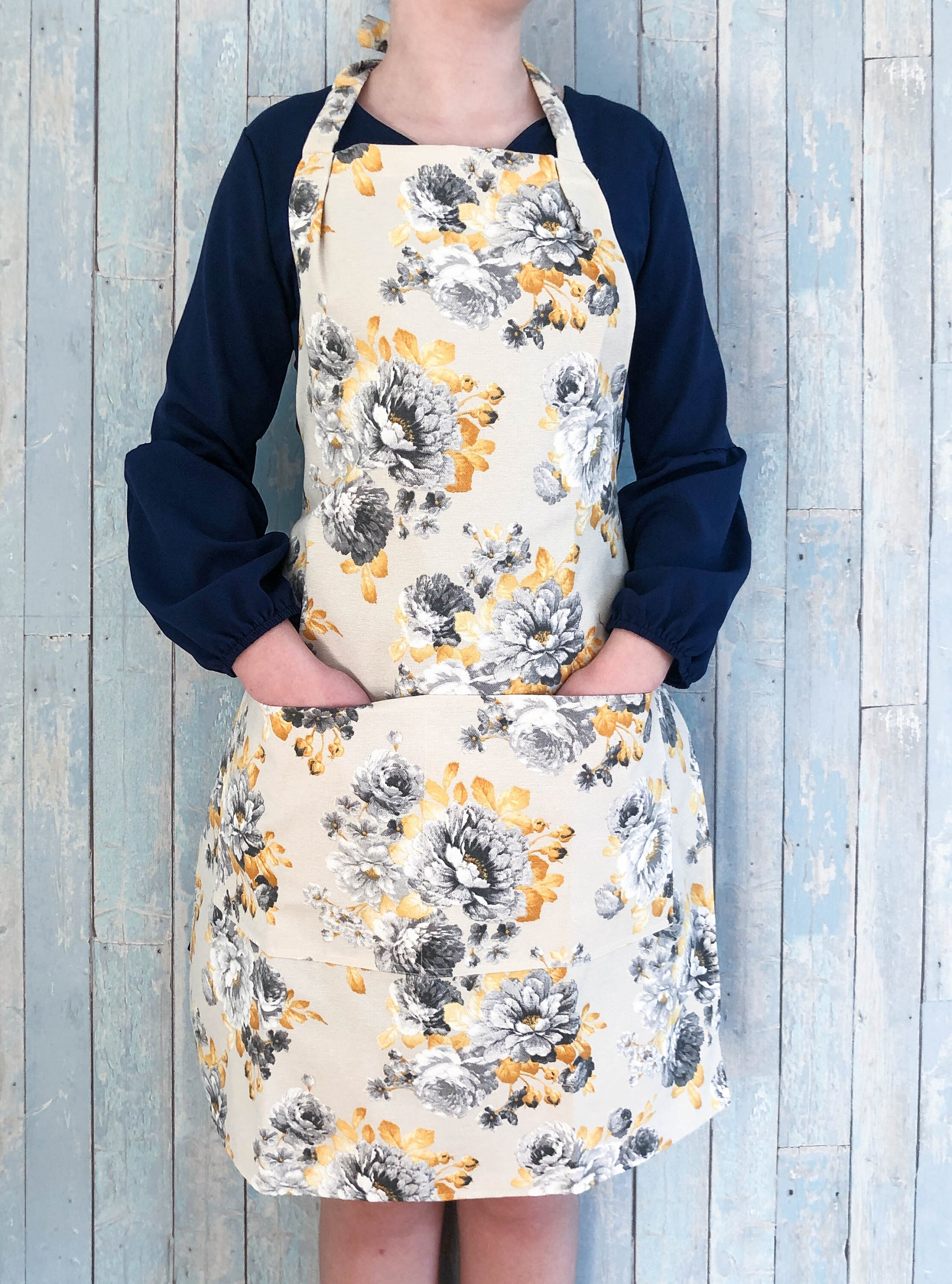 Grey and Yellow Roses Print Full Apron for Woman With Pockets. Floral ...
