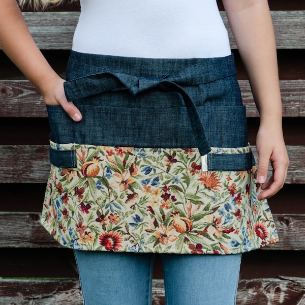 Garden apron, dark denim garden apron for woman with floral patterns, gardening apron, half apron with pockets, florist apron