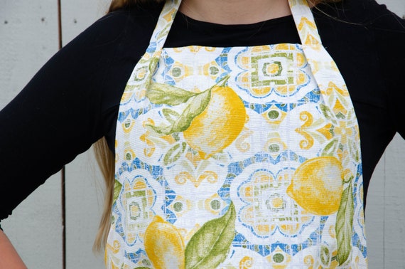 Cute Lemon Kitchen Apron for Women , Yellow Retro Cooking Aprons ,  Farmhouse Full Apron, Plus Size Available 