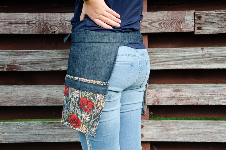 Garden apron, dark denim garden apron for woman with poppy patterns, gardening apron, half apron with pockets, florist apron image 7