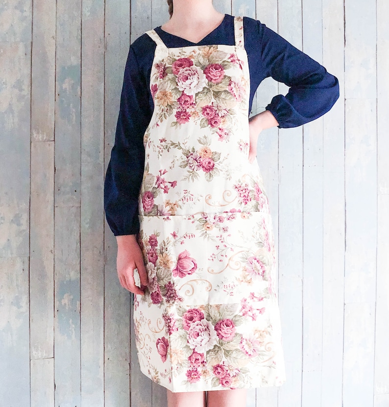 Rose Print Cross Back Apron for Woman With Pockets. Floral Kitchen ...
