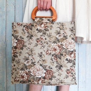 Brown Roses print market bag. Handmade shopping bag. Floral tote bag. Summer bag. Wooden handles bag for shopping. Gift for mom image 2