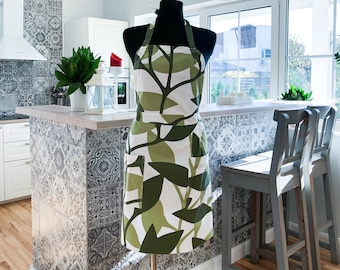 Aprons for women. Green leaves full kitchen apron for woman. Green Retro apron with pockets. Christmas gift for her.