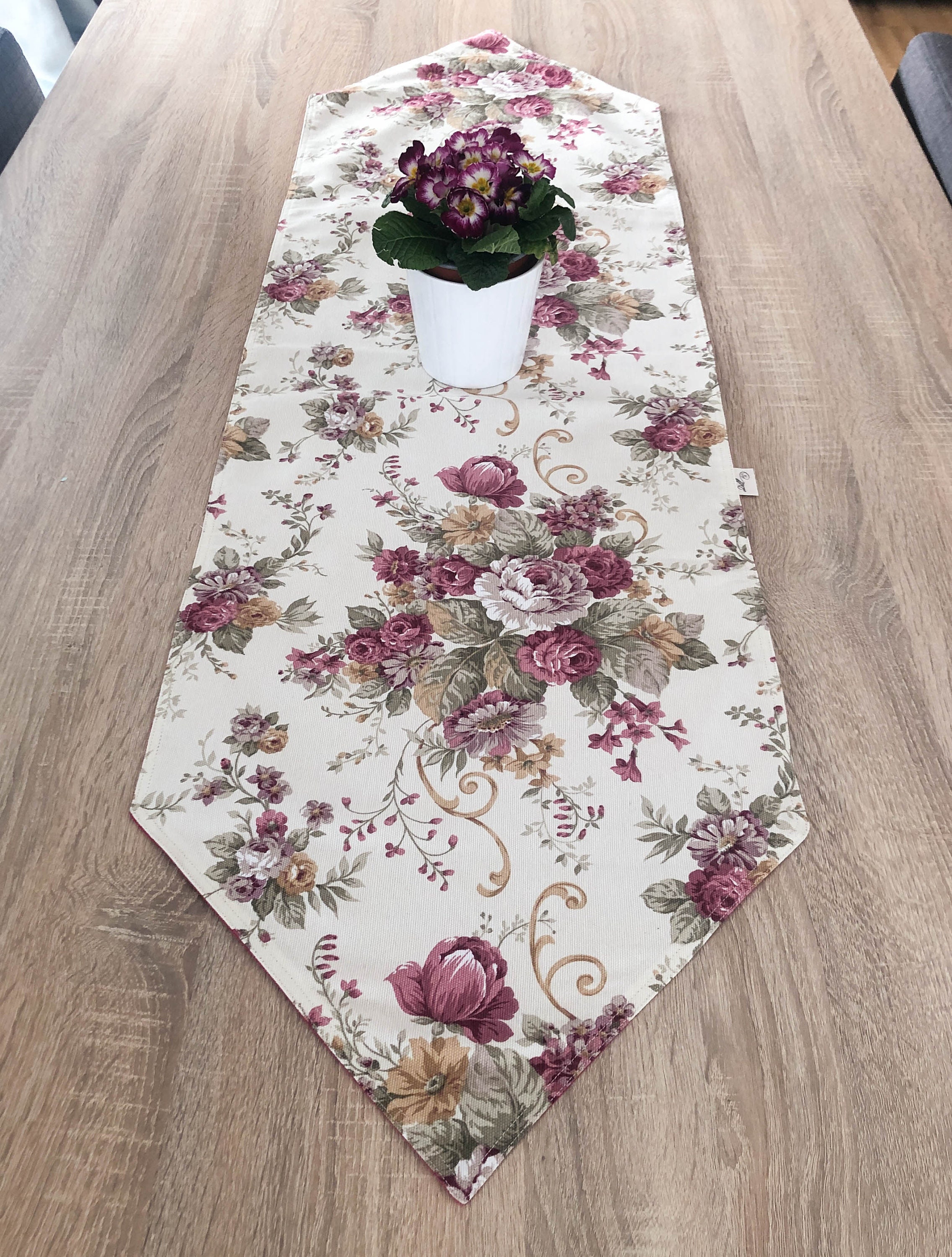 Table runner with roses on cream pattern. Summer handmade table runner. Mothers day gift. Shabby Chic table runner. Roses table runner