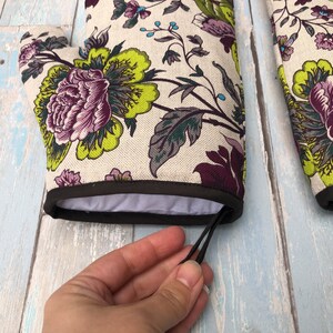 100% Linen oven mitts, set of 2. Soft durable floral linen oven gloves. Baking gloves. Oven mittens. Kitchen gloves. Housewarming gift image 6