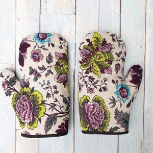 100% Linen oven mitts, set of 2. Soft durable floral linen oven gloves. Baking gloves. Oven mittens. Kitchen gloves. Housewarming gift image 1