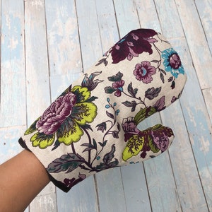 100% Linen oven mitts, set of 2. Soft durable floral linen oven gloves. Baking gloves. Oven mittens. Kitchen gloves. Housewarming gift image 7